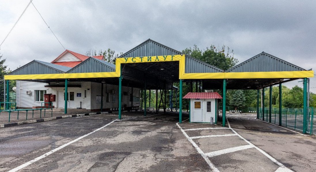 Перед пунктом пропуску «Устилуг» стоять 100 легкових авто
