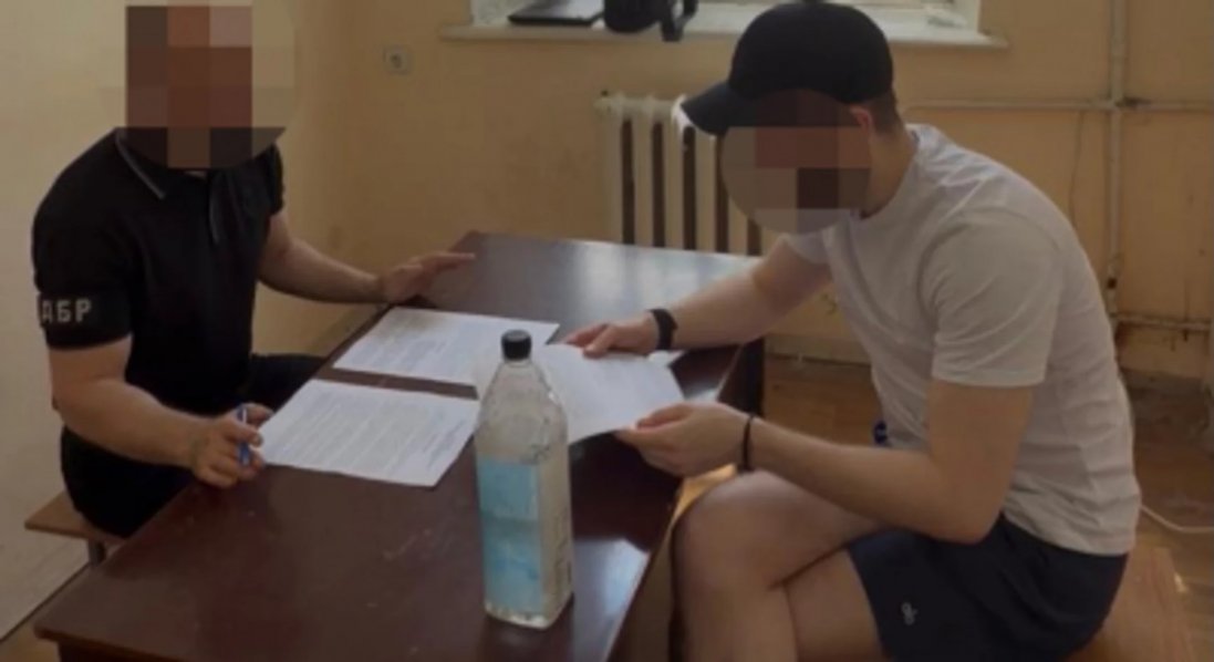 ДБР оголосило нові підозри фігурантам у корупції на закупівлях для війська