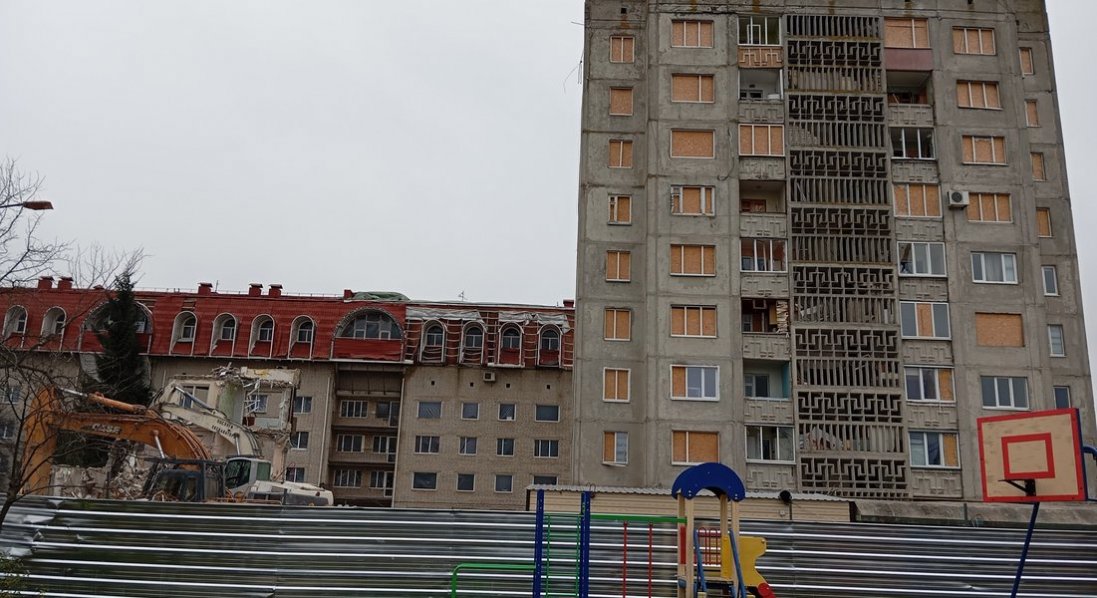 У Луцьку досі не визначилися з демонтажем будинку на Озерецькій