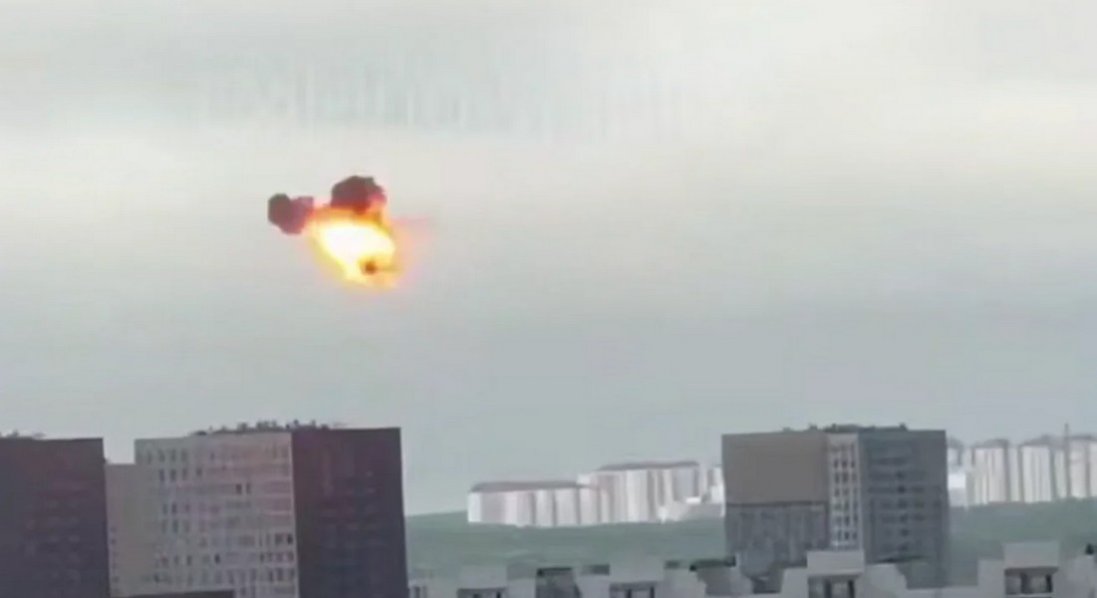 москву знову масовано атакують дрони
