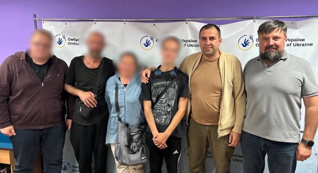 18 днів без зв'язку і зі зламаними ребрами: з Миколаївського ТЦК звільнили шістьох чоловіків