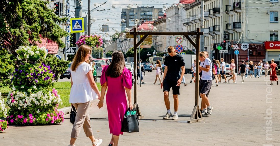 У Луцьку встановили вуличні душі
