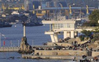 У Криму – потужні вибухи: дрони атакували увесь півострів, узбережжя залишилося без світла