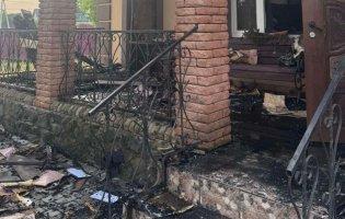 На Волині блискавка знищила дім сім'ї бойового медика: як допомогти