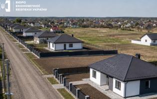 Продав 42 будинки під виглядом земельних ділянок: волинянин відшкодував понад 4,6 млн грн податків