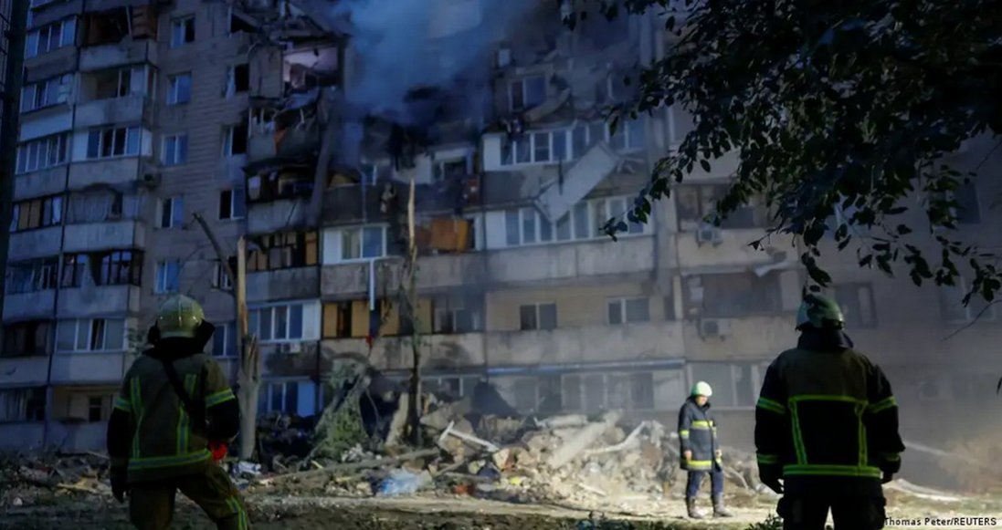 росія вдарила по Києву ракетами та дронами: 11 загиблих