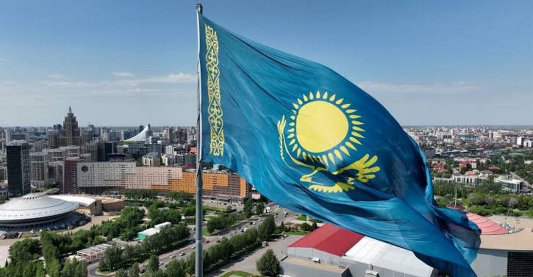 росіяни масово кинулися заправлятися за кордоном