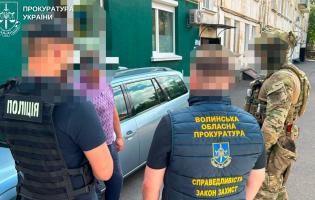 20 000 доларів США за визнання непридатним до служби: волинянину повідомили про підозру