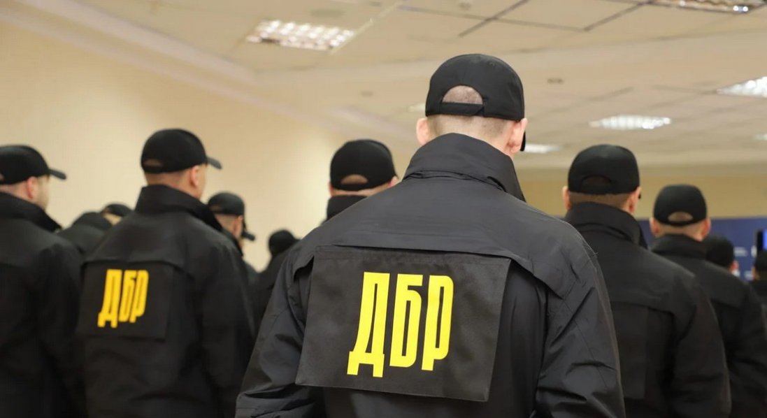 ДБР проводить масові обшуки у ТЦК по всій Україні