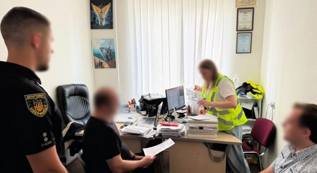 У Києві чоловік розбещував 3-річну доньку