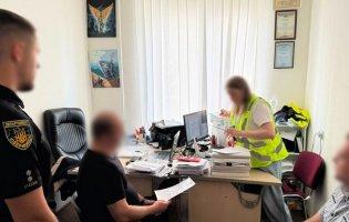 У Києві чоловік розбещував 3-річну доньку
