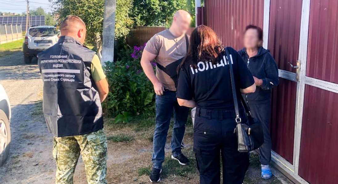Організував незаконне переправлення через кордон 17 чоловіків: волинянину повідомили про підозру