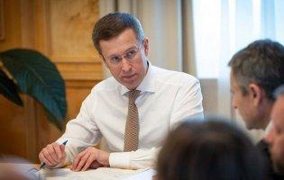Освітянам підвищать зарплати: хто отримає додаткові виплати