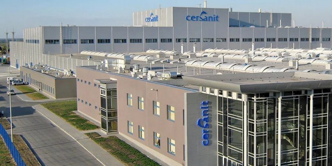 Завод Cersanit на Житомирщині повністю зупинив роботу після російського удару