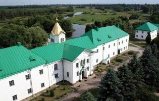 Прихожани мп затягували засідання щодо передачі державі монастиря на Волині