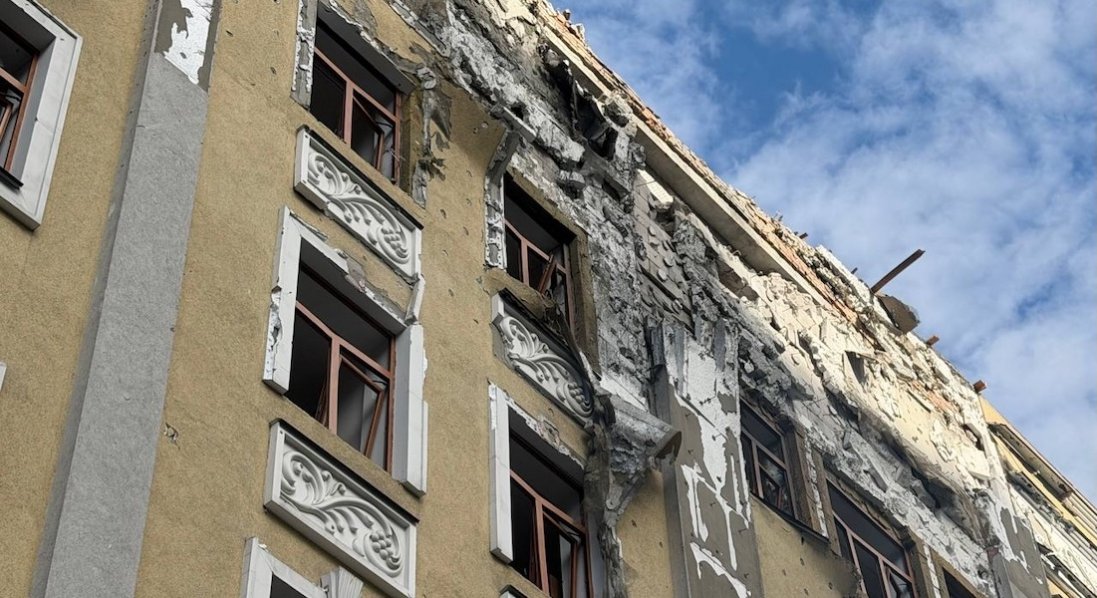 У Києві дрон пошкодив будівлю Вищої ради правосуддя
