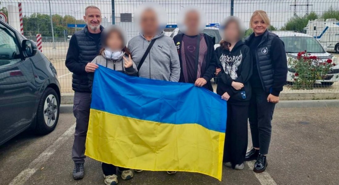 Із тимчасово окупованих територій повернули ще 21 українця