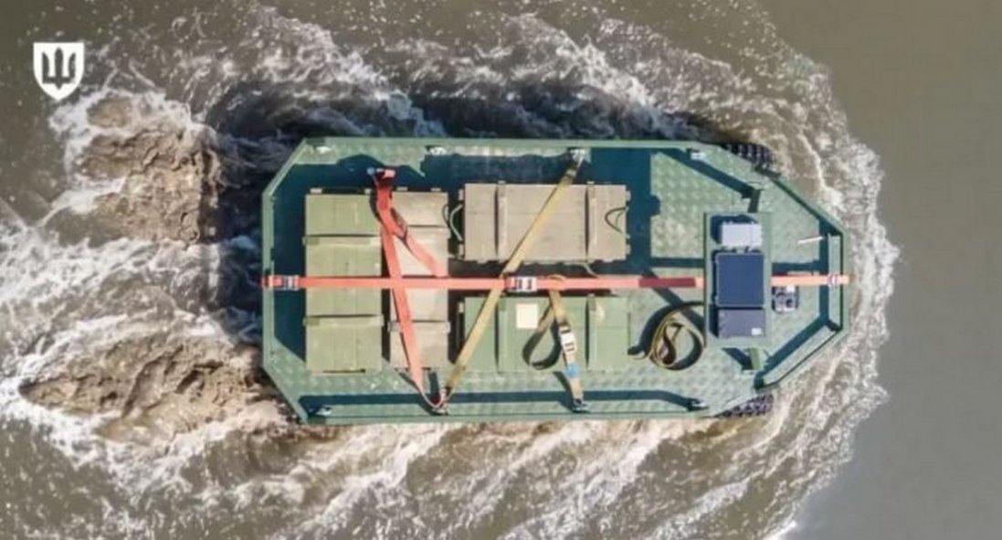 НРК-амфібія доставив вантаж, подолавши понад 40 км сушею та водою