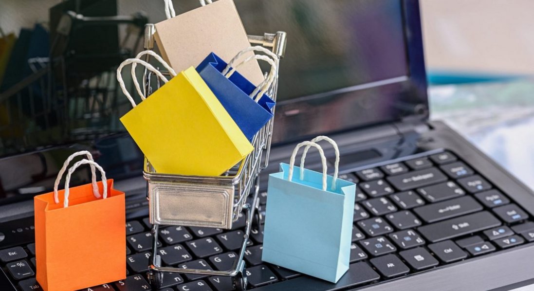 Продаж товару в Інтернеті: як не потрапити на подвійну схему шахраїв під виглядом «покупця» та «банку»
