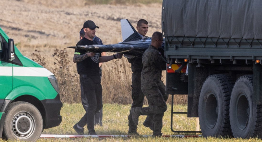 У російських дронах, які залетіли в Польщу, виявили польські SIM-карти
