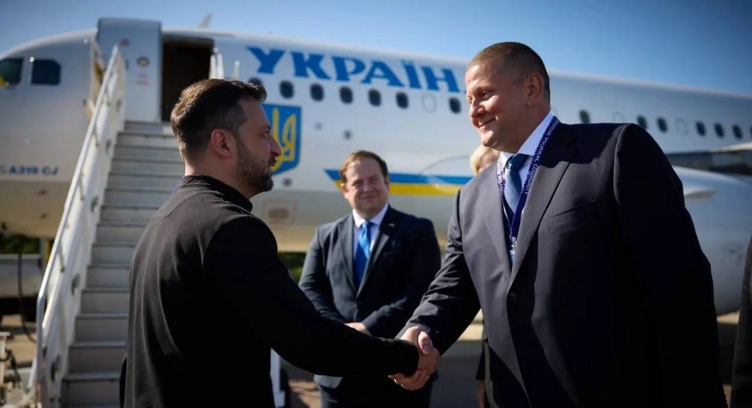 Опитування: Залужний випереджає Зеленського за довірою і йде майже на рівні в президентському рейтингу