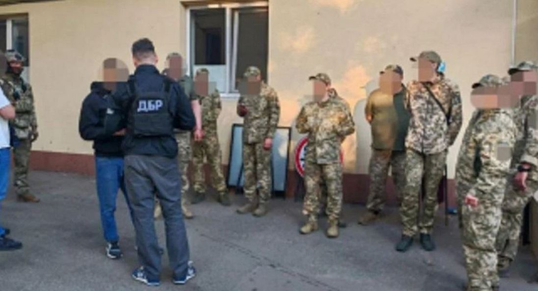 В Одесі 9 працівників ТЦК засудили за викрадення та катування чоловіків