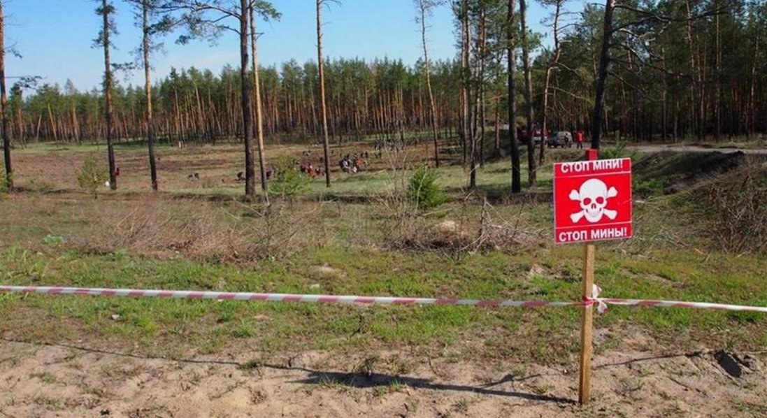 На Волині трактор наїхав на міну: один чоловік загинув