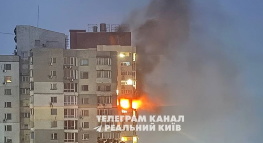 У Києві через удар рф по багатоповерхівці загинула людина