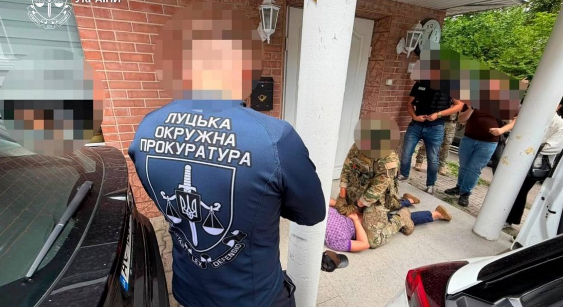 Судять волинянина, який одержав $10 000 за визнання військовослужбовця непридатним до служби