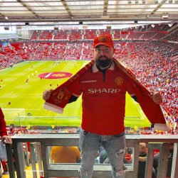 Неймовірна атмосфера стадіону Old Trafford
