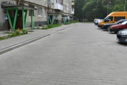 Двір на проспекті Перемоги