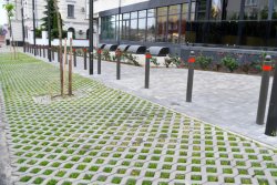 Сквер біля Mr.Benedict Cafe