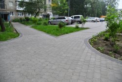 Двір на проспекті Перемоги