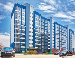 Дитячий майданчик біля другого будинку ЖК «Волошковий дім»